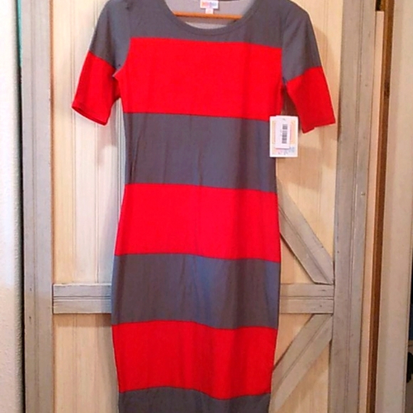 LuLaRoe Dresses & Skirts - LULAROE JULIA XS/S/M DRESS NWT